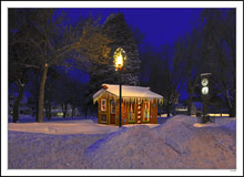 Mainstreet Gingerbread Hut