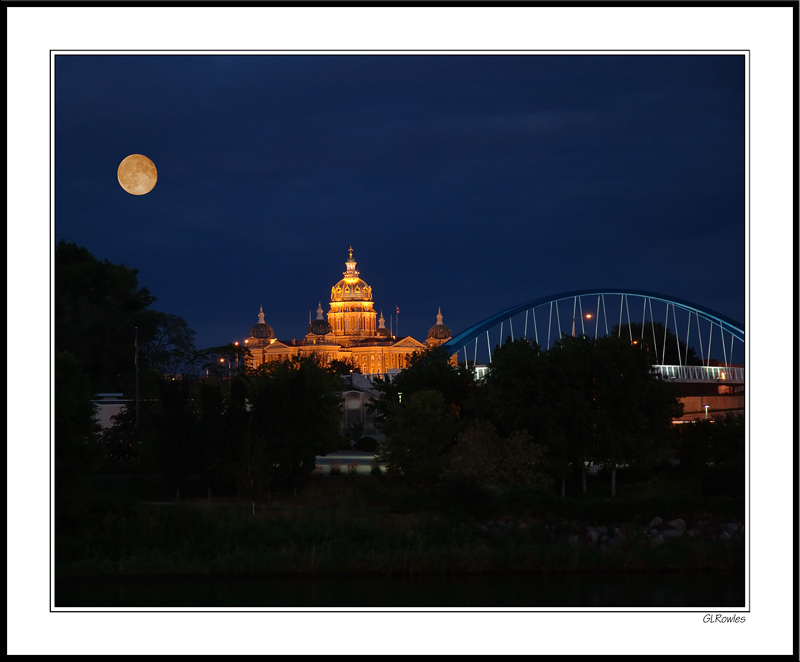 State Fair Full Red Moon