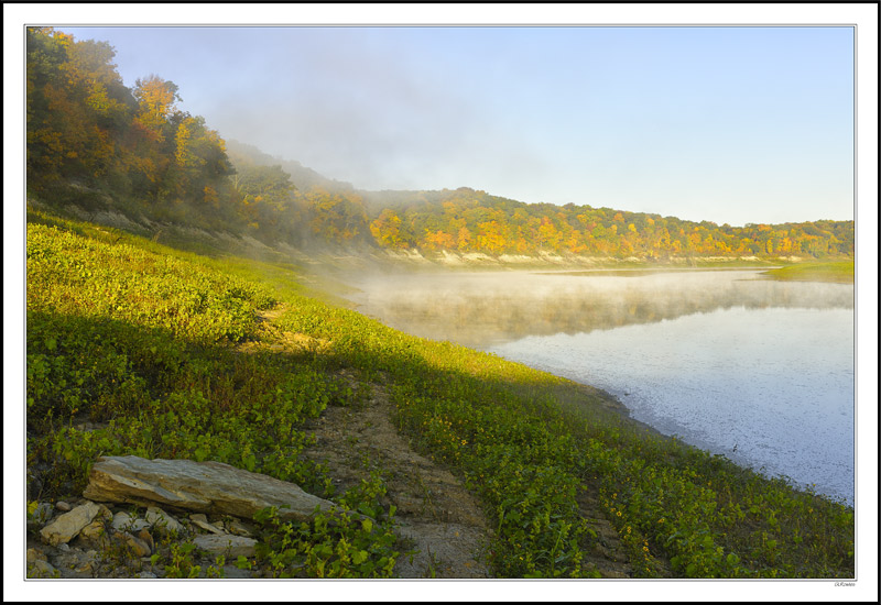 A Ribbon of Foggy Reflections