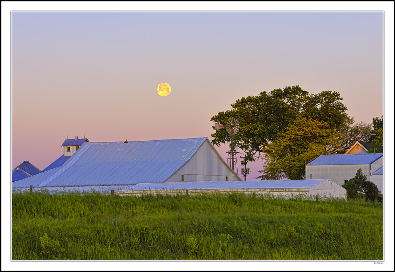 Full Moonset