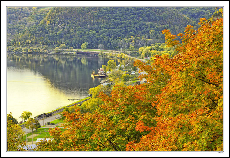 Autumn Begins On The Mississippi Waterfront